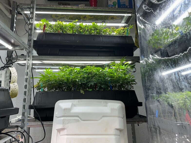 More Photos Of 947 N Buffington Rd, Sallisaw Warehouse For Sale