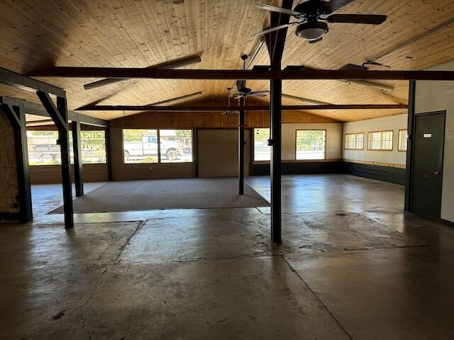 More Photos Of 785 Rogue River Hwy, Grants Pass Freestanding For Sale