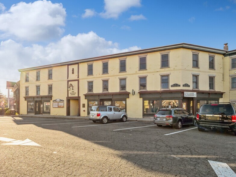 Primary Photo Of 1 Railroad Ave, Goshen Storefront Retail Office For Lease
