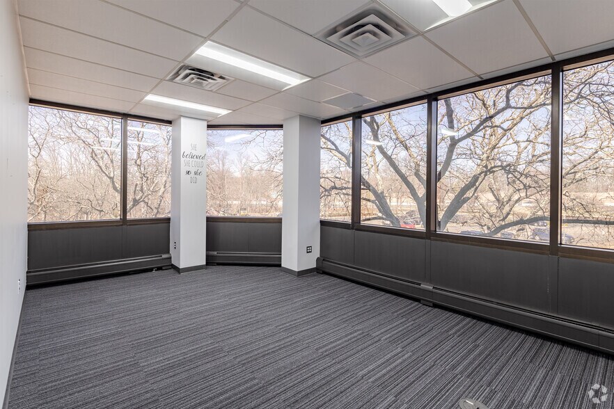 More Photos Of 600 Parsippany Rd, Parsippany Office For Sale