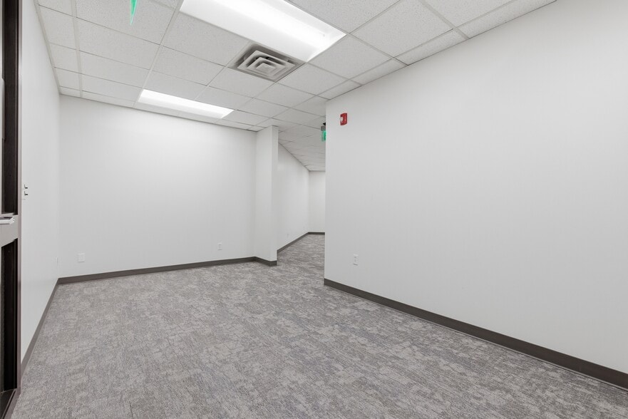 More Photos Of 6995 S Union Park Ctr, Midvale Office For Lease