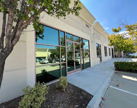 More Photos Of 21060 Centre Pointe Pky, Santa Clarita Medical For Sale