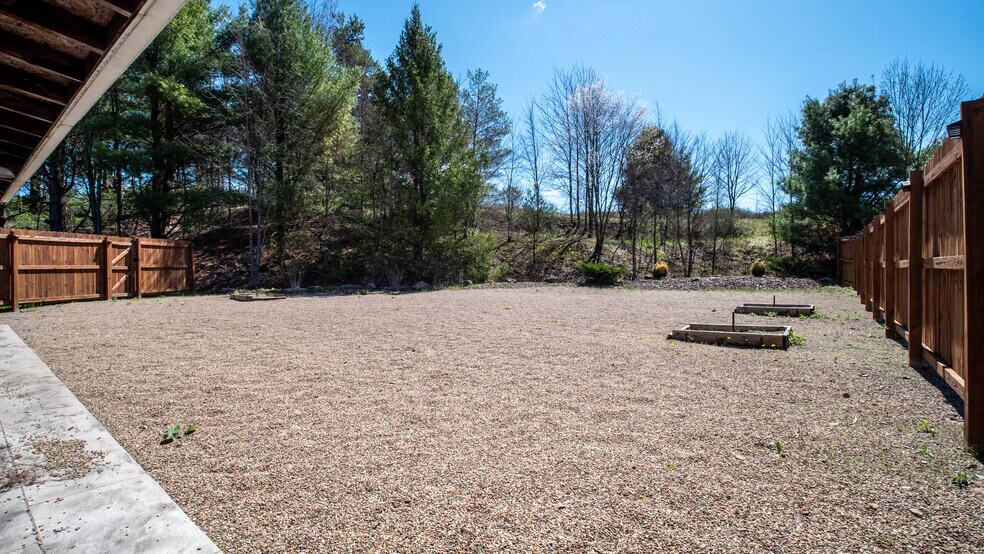 More Photos Of 2862 Route 38, Emlenton Bar For Sale