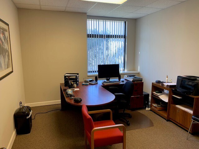 More Photos Of 10801 Johnston Rd, Charlotte Office For Lease