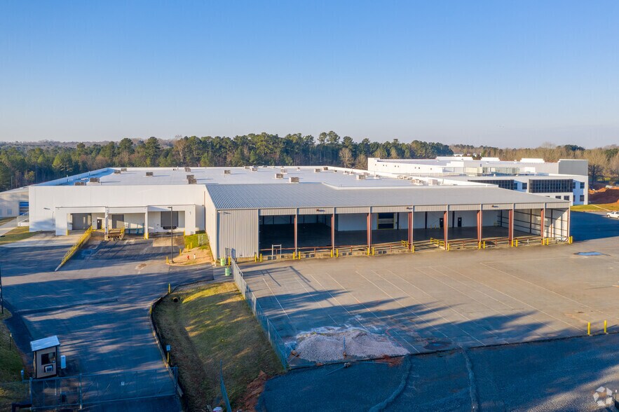 More Photos Of 1800 Overview Dr, Rock Hill Warehouse For Lease