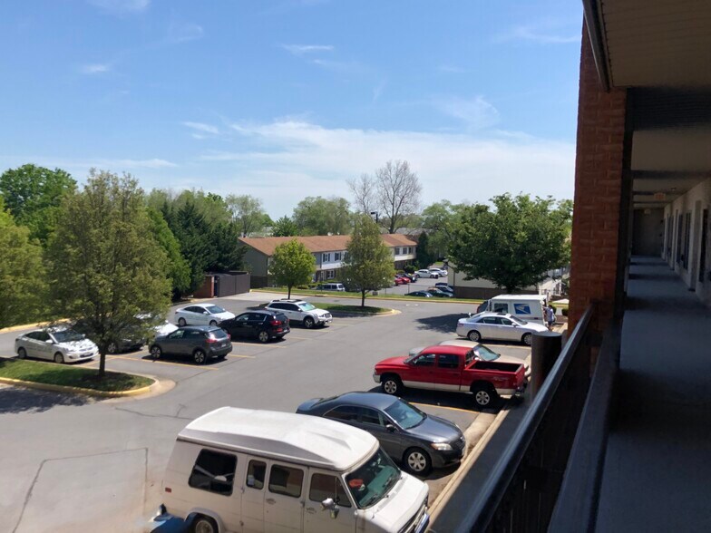 More Photos Of 2270 Valor Dr, Winchester Apartments For Lease