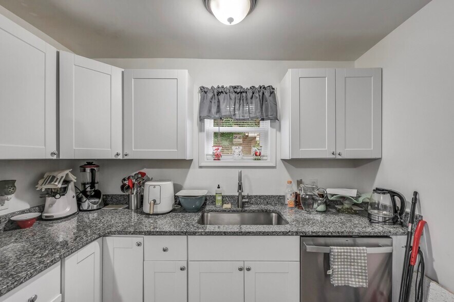 More Photos Of 317 S 10th Ave, Scranton Warehouse For Sale