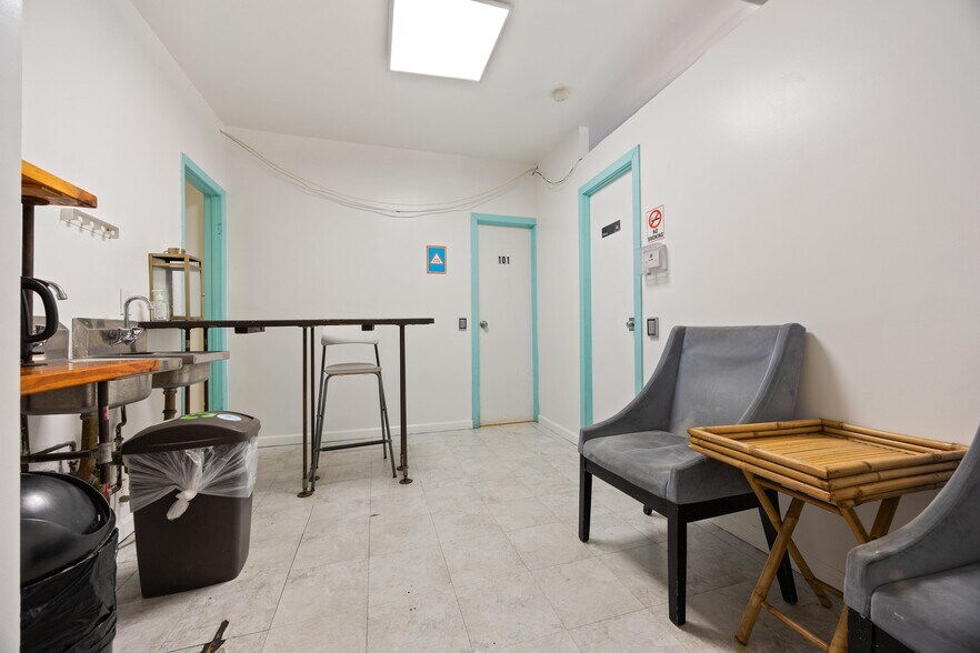 More Photos Of 40-36 77th St, Flushing Hospitality For Sale