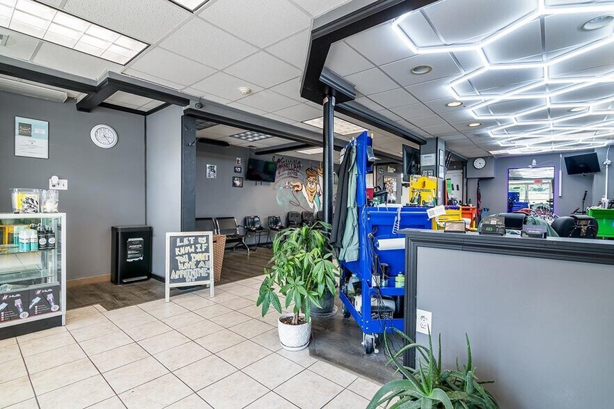 More Photos Of 7440-7456 Post Rd, North Kingstown Storefront Retail Office For Sale