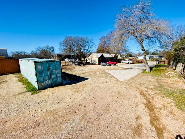 More Photos Of 4747 Old Highway 81, New Braunfels Office For Sale