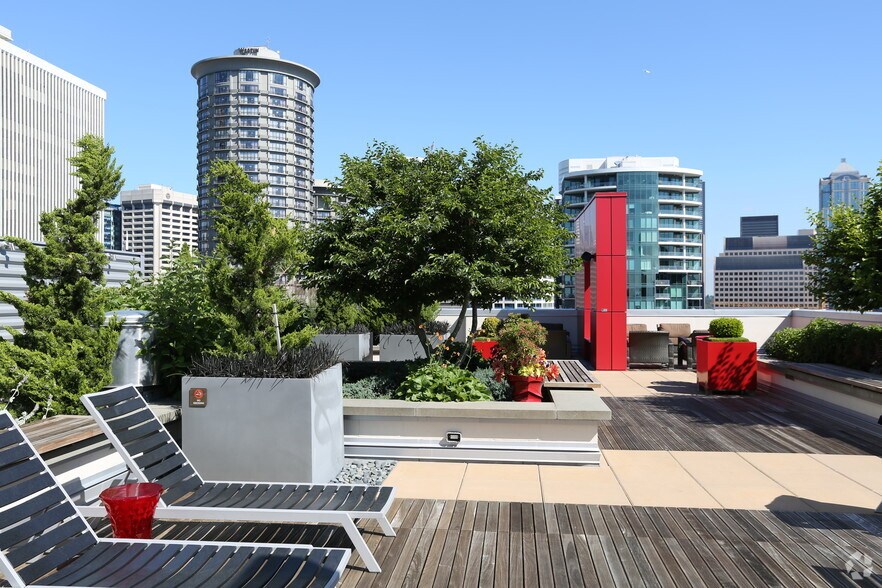 More Photos Of 2105 5th Ave, Seattle Apartments For Lease