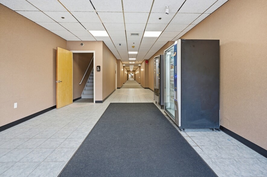 More Photos Of 475 E Main St, Patchogue Medical For Sale