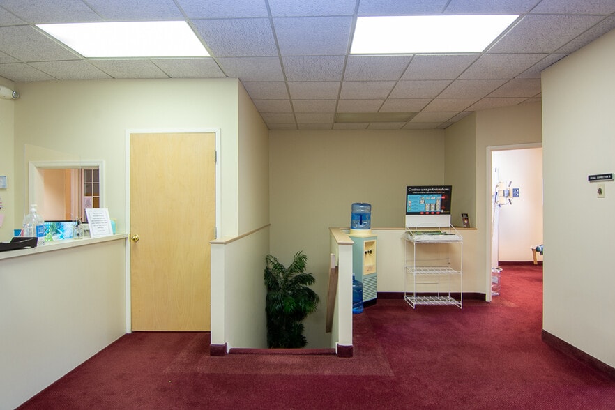 More Photos Of 27 Mountain Blvd, Warren Medical For Sale