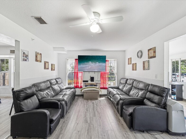 More Photos Of 1055 Philippe Pky, Safety Harbor Assisted Living For Sale