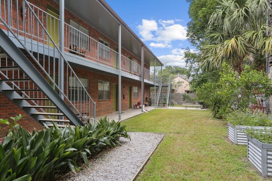 More Photos Of 3135 Dauphine St, New Orleans Apartments For Sale