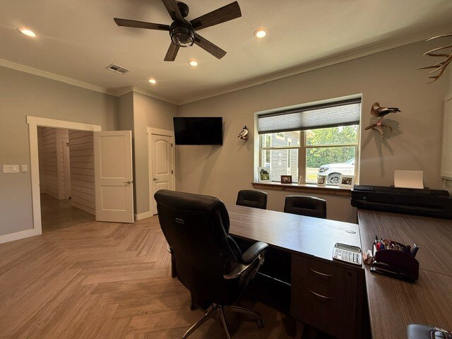 More Photos Of 5090 US Highway 190 W, Livingston Office For Sale