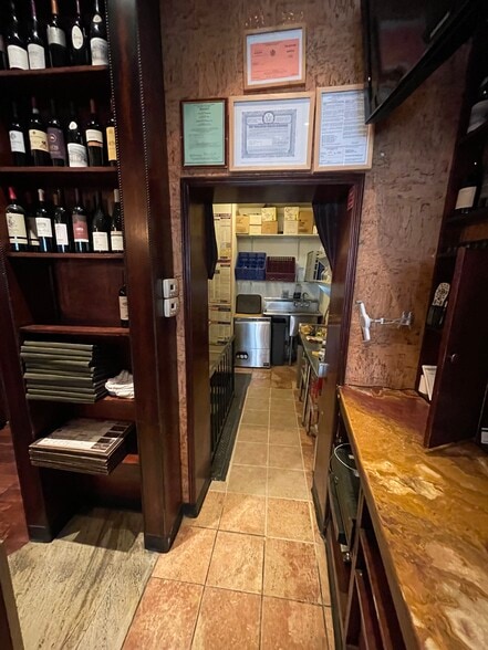 More Photos Of 10 Marble Ave, Pleasantville Bar For Lease
