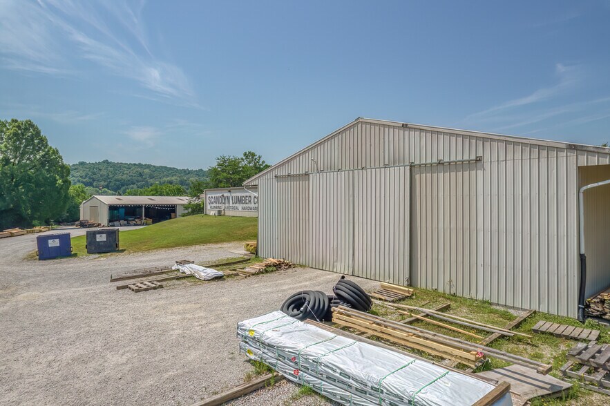 More Photos Of 801 Larry Byrd Rd, Kingston Light Distribution For Sale