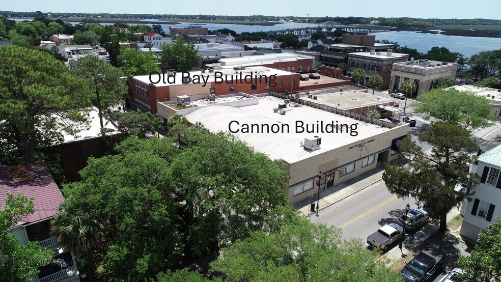 More Photos Of 917 Bay/211 Charles St, Beaufort Storefront Retail Residential For Sale