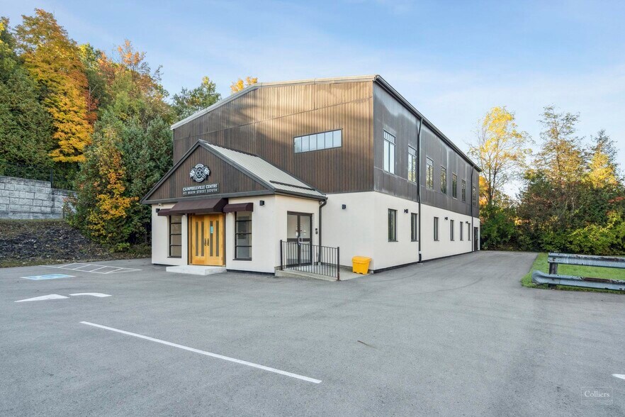 More Photos Of 43 Main St S, Milton Freestanding For Sale