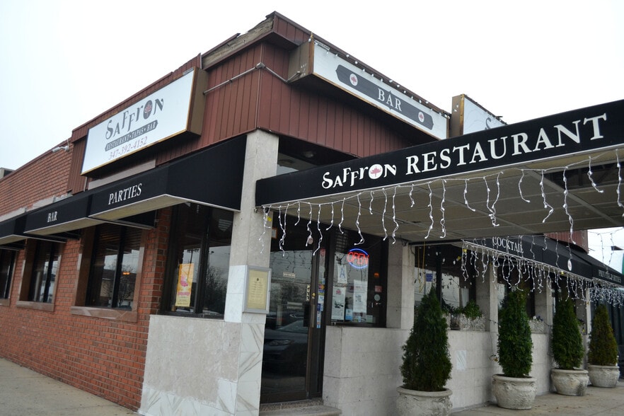 More Photos Of 161-50 Cross Bay Blvd, Howard Beach Fast Food For Lease