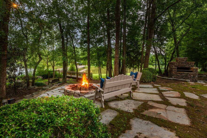 More Photos Of 565 Owens Gin Rd NE, Calhoun Lodge Meeting Hall For Sale