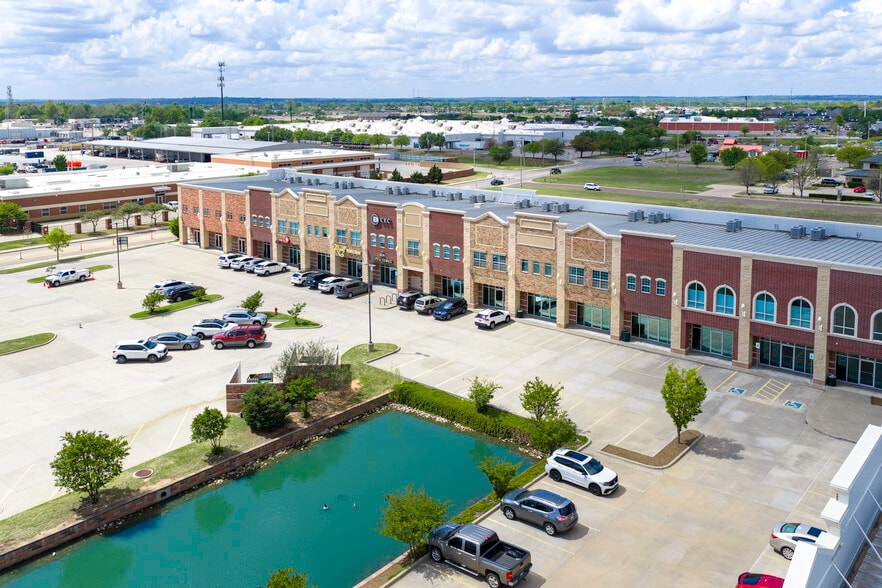 More Photos Of 480 24th Ave NW, Norman Storefront Retail Office For Lease