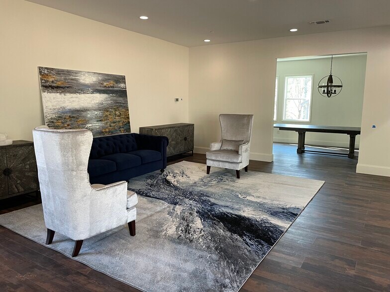 More Photos Of 70 Sapphire Valley Rd, Sapphire Apartments For Sale