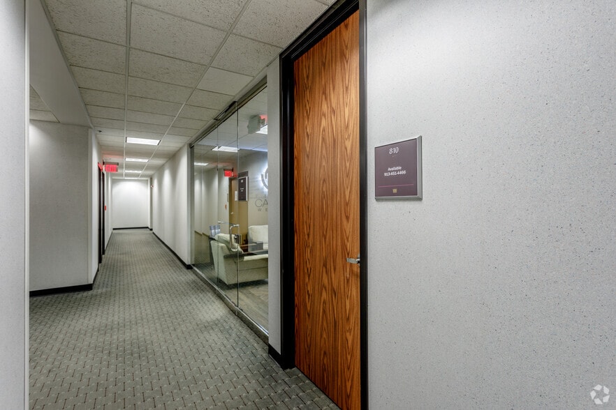 Photo of 8th Floor Ste 810