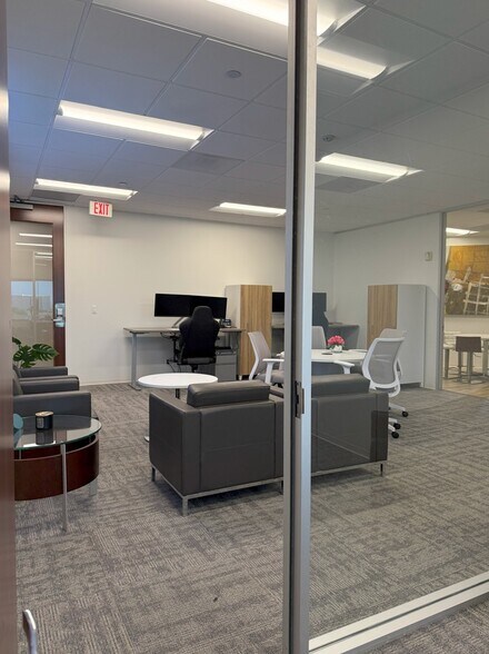 More Photos Of 3355 W Alabama St, Houston Office For Lease