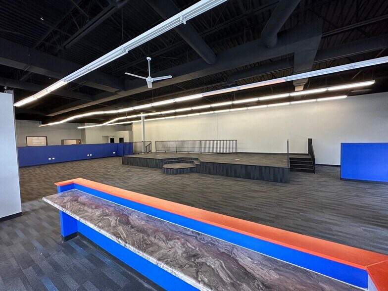 More Photos Of 5050 S 13th Ave, Fargo Freestanding For Lease