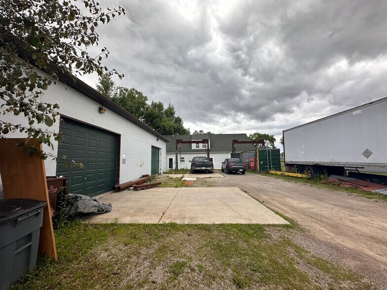 Primary Photo Of 420-440 Carey St, Deerfield Manufacturing For Sale