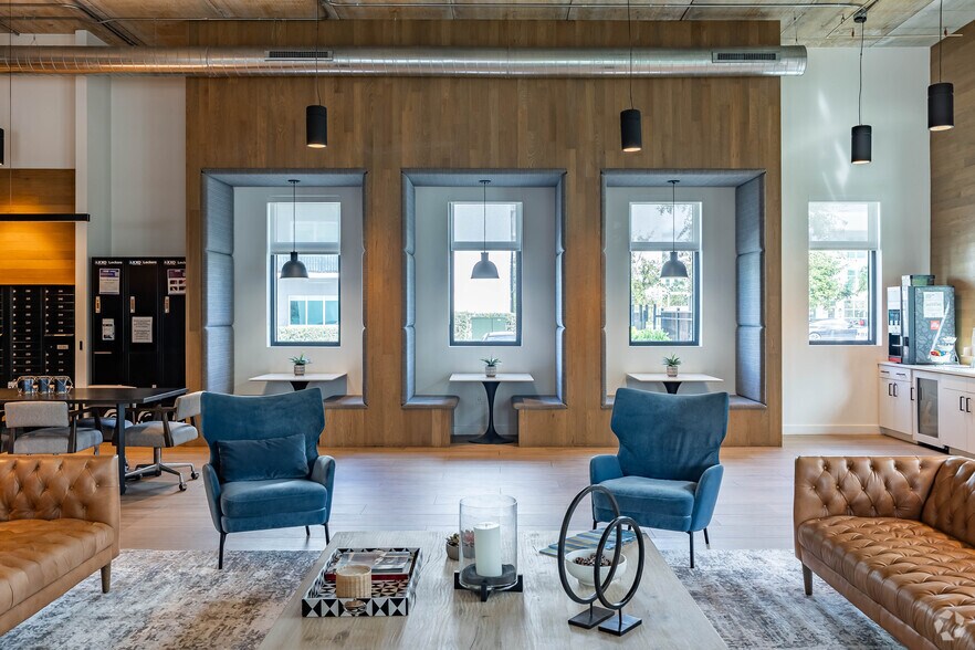 More Photos Of 1601 N Dixie Hwy, Lake Worth Apartments For Lease