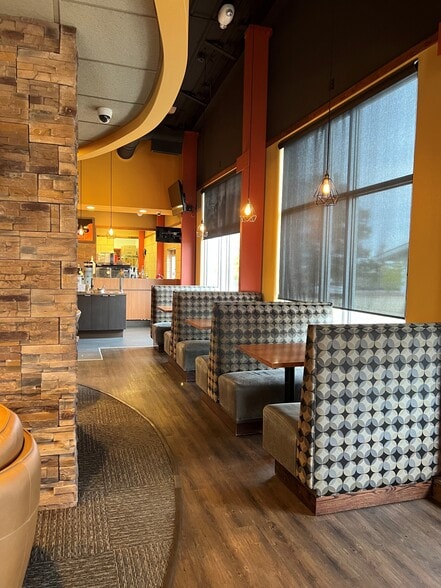 More Photos Of 269 16th St W, Dickinson Freestanding For Lease