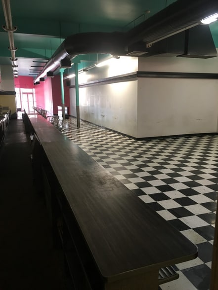 More Photos Of 500 Central Ave, Great Falls Restaurant For Lease