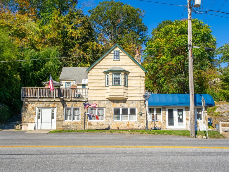 Primary Photo Of 544 US-6, Mahopac General Retail For Sale