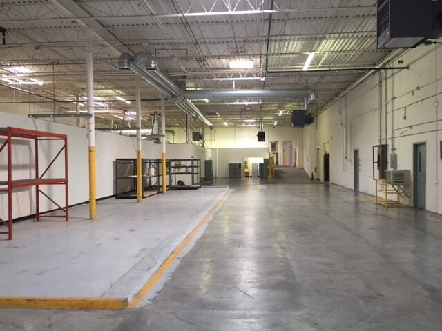 More Photos Of 1430 Vanderbilt Dr, El Paso Warehouse For Lease