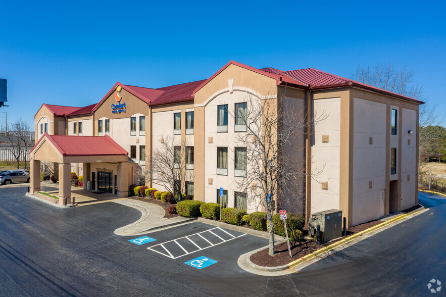 Primary Photo Of 5355 Stone Mountain Hwy, Stone Mountain Hotel For Sale