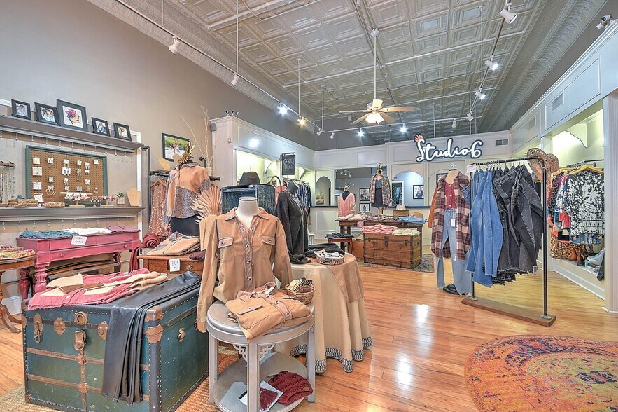 More Photos Of 531 State St, Bristol Storefront Retail Office For Sale