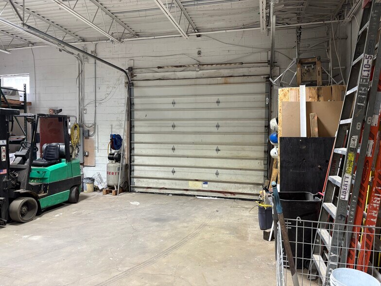 More Photos Of 4211-15 Leiper St, Philadelphia Light Manufacturing For Lease