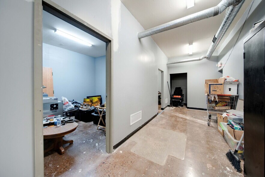 More Photos Of 4133 E Main St, Columbus Storefront Retail Office For Sale