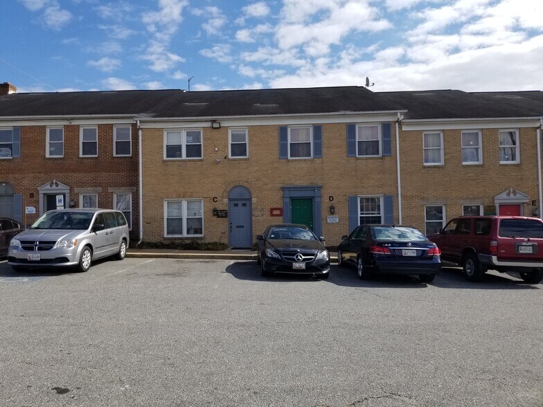 More Photos Of 4700 Stamp Rd, Marlow Heights General Retail For Lease