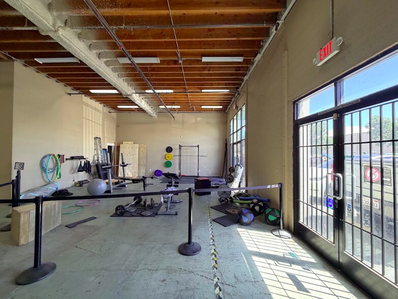 More Photos Of 2121-2159 S 10th St, San Jose Warehouse For Sale