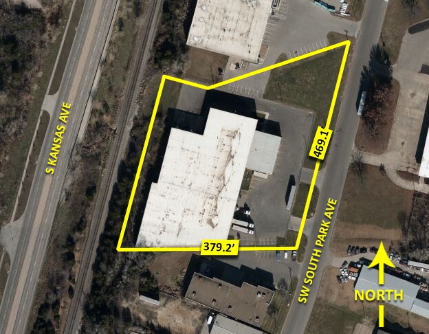 More Photos Of 3741 SW South Park Ave, Topeka Industrial For Sale