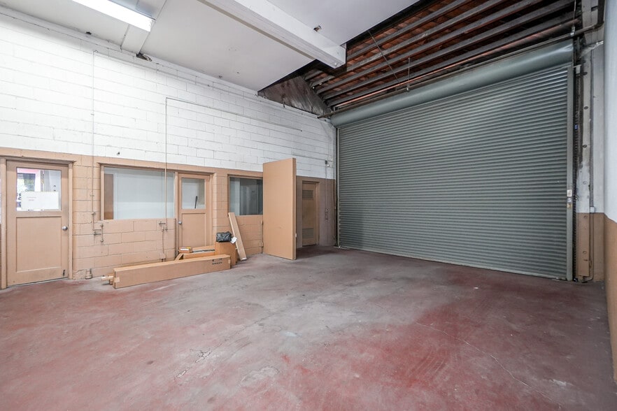 More Photos Of 2323 Nevin Ave, Richmond Auto Repair For Sale