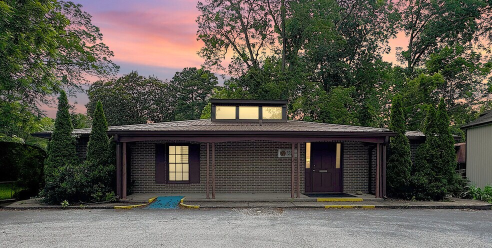 Primary Photo Of 407 S 4th St, Gadsden Medical For Sale