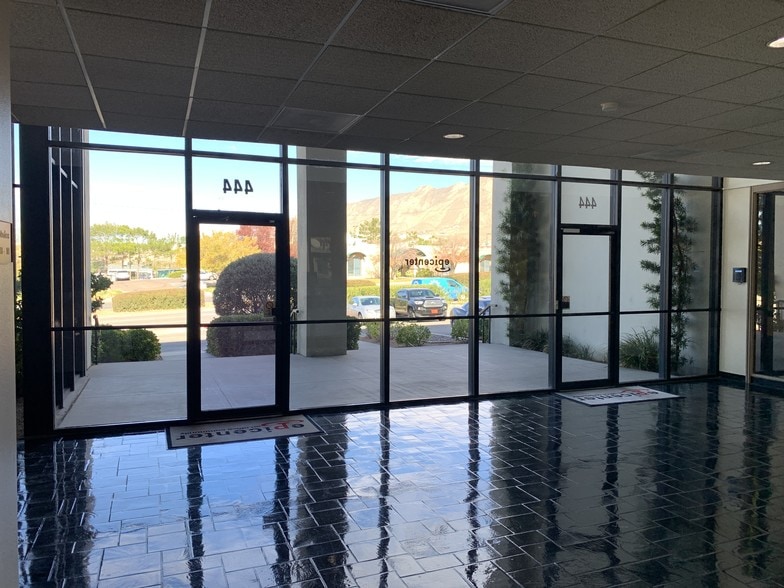 More Photos Of 444 Executive Center Blvd, El Paso Office For Lease
