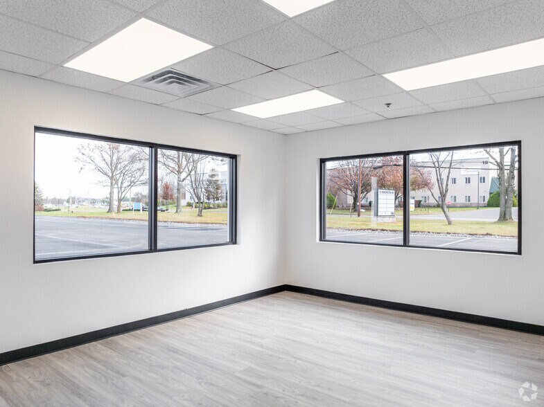 More Photos Of 22 Readington Rd, Branchburg Manufacturing For Lease