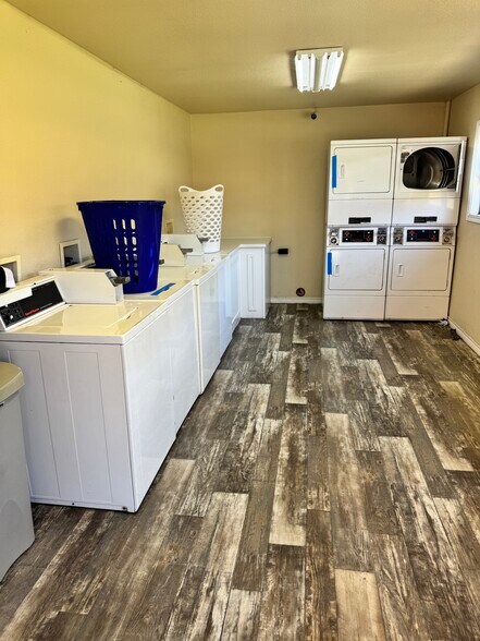 More Photos Of 111 W Hird St, Gainesville Apartments For Sale