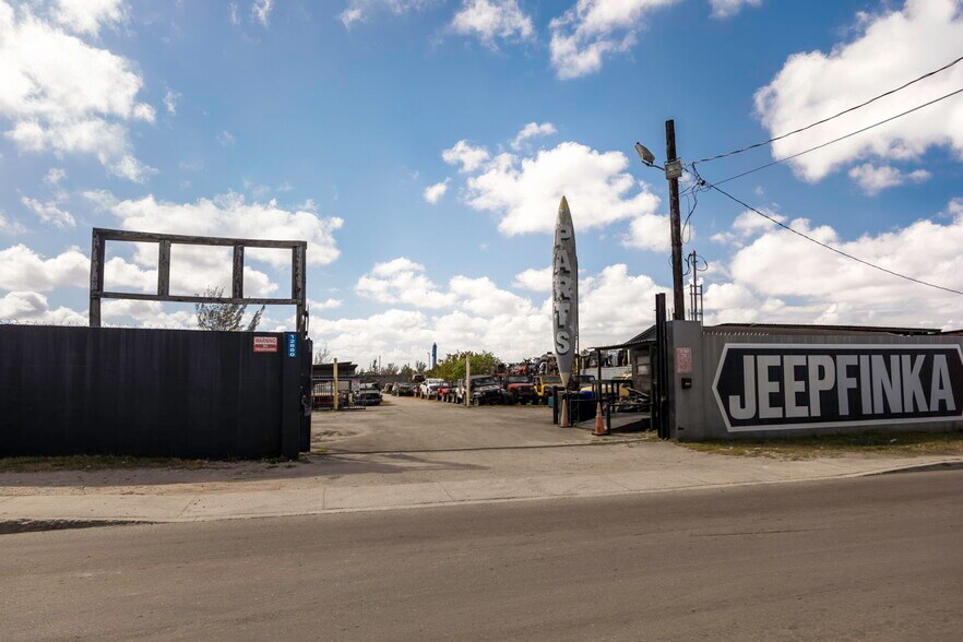 More Photos Of 12880 Port Said Rd, Opa Locka Land For Lease